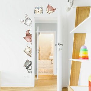 Gyerek falmatrica - Erdei állatok az ajtó körül kép