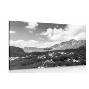 Kép völgy Montenegróban fekete fehérben kép