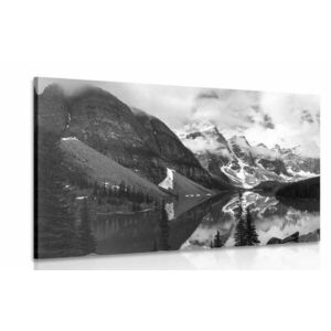 Kép látványos hegyi falu fekete fehérben kép