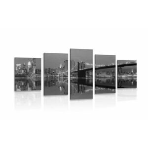5 részes ké Manhattan vízben fekete fehérben kép