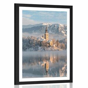 Poszter paszportuval templom a Bledi-tó mellett Szlovéniában kép