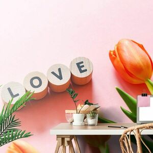 Öntapadó fotótapéta tulipán love felirattal Love kép