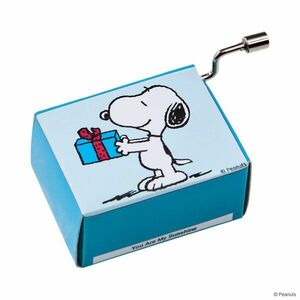SING A SONG zenélő dobozka "Snoopy ajándékkal" kép
