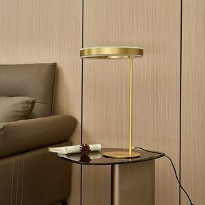 Lucande LED-es asztali lámpa Yekta, 3 fokozatú, sárgaréz színű kép