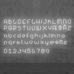 Artemide Alphabet of Light Wand nagy P betű kép