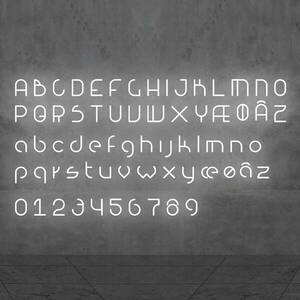 Artemide Alphabet of Light Wand nagy M betű kép