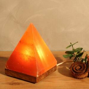 Sólámpa piramis foglalattal, borostyán színű kép