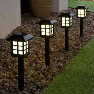 Napelemes LED leszúrható kerti Lámpa 4db - fekete kép