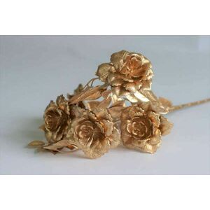 Arany mű rózsa, levelekkel 56cm kép