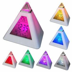 Ébresztőóra, digitális óra, asztali óra (színváltós, piramis alakú) kép