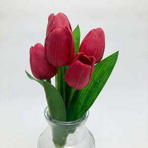5 szálas piros tulipán csokor kép