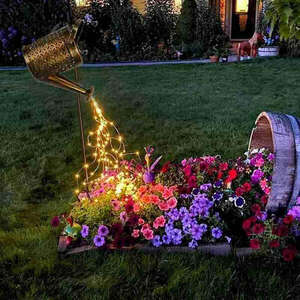 Varázslatos, lebegő locsolókanna alakú kerti dekor lámpa - napele... kép