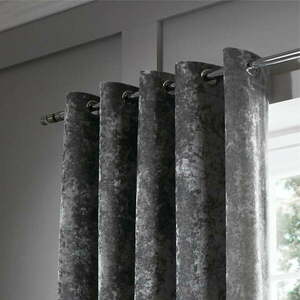 Szürke függöny szett 2 db-os 168x183 cm Crushed Velvet – Catherine Lansfield kép