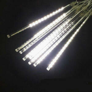 Hűvös fehér fényű telepítés, meteorzápor, 8 db 80 cm-es fénycső, ... kép