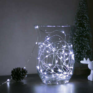 LED karácsonyi fényfüzér - 5 m -50 LED - Hideg fehér 3xAA kép