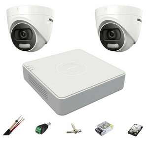 Hikvision 5MP 2, 8 mm-es ColorVU 2 kamerás megfigyelőrendszer, 20m fehér fény, 4 csatornás DVR, tartozékok, 500 GB-os merevlemez kép