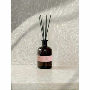 Aromadiffúzor #68 Peony, Linen, Fern – Perfumed Prague kép