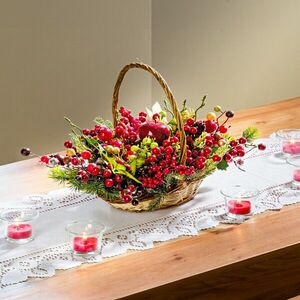 Kosár bogyós gyümölcsökkel kép