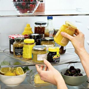 Forgatható tálca a hűtőszekrénybe kép