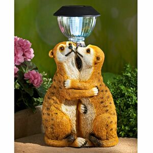 Napelemes lámpa egy szurikátapárral kép