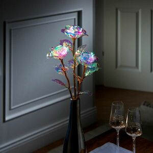 3 petleťové růže kép