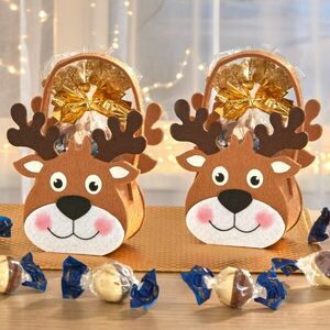 Táska rénszarvas finomságokkal kép