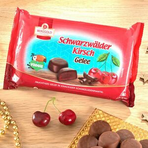 Zselés fekete-erdei cseresznye kép