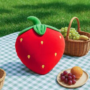 Squish Strawberry Garden Pillow, 50 x 40 x 15 cm kép