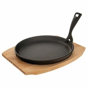 Orion öntöttvas serpenyő vágódeszkával, 22 cm kép