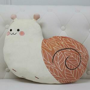 Párna Csiga 40x33 cm krémes kép