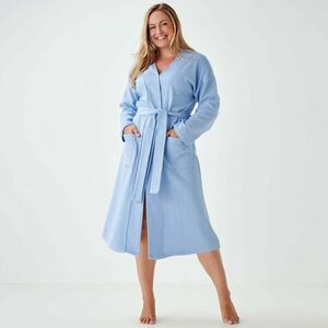 Köpeny hosszú ujjú és békaköntössel kép