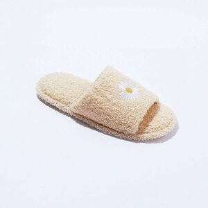 Papucs nyitott orrú papuccsal és százszorszép hímzéssel kép