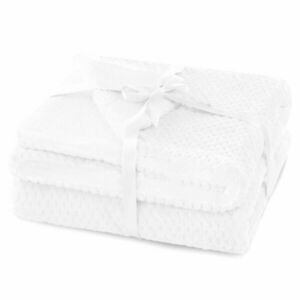 Takaró SHLEEPY fehér dombornyomott 70x150 kép