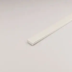 Profil lapos pvc fehér fényes 3x13x1000 kép