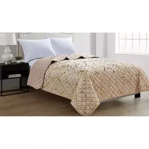 Ágytakaró AD-02 krém és arany színben 170x220 kép