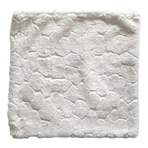 Díszpárnahuzat KX230/084 40x40 cm krémszínű kép
