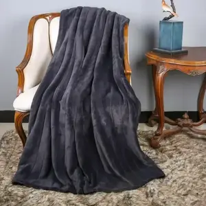 Takaró Claudi 70x140 cm fekete kép