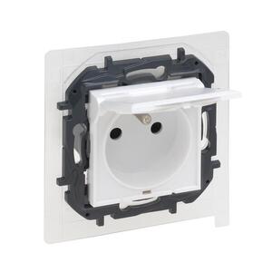 Legrand - Keret nélküli kültéri dugalj 250V/16A NILOE STEP IP44 fehér 863135B kép